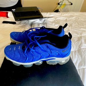 Navy blue Nike vapormaxx plus size 12